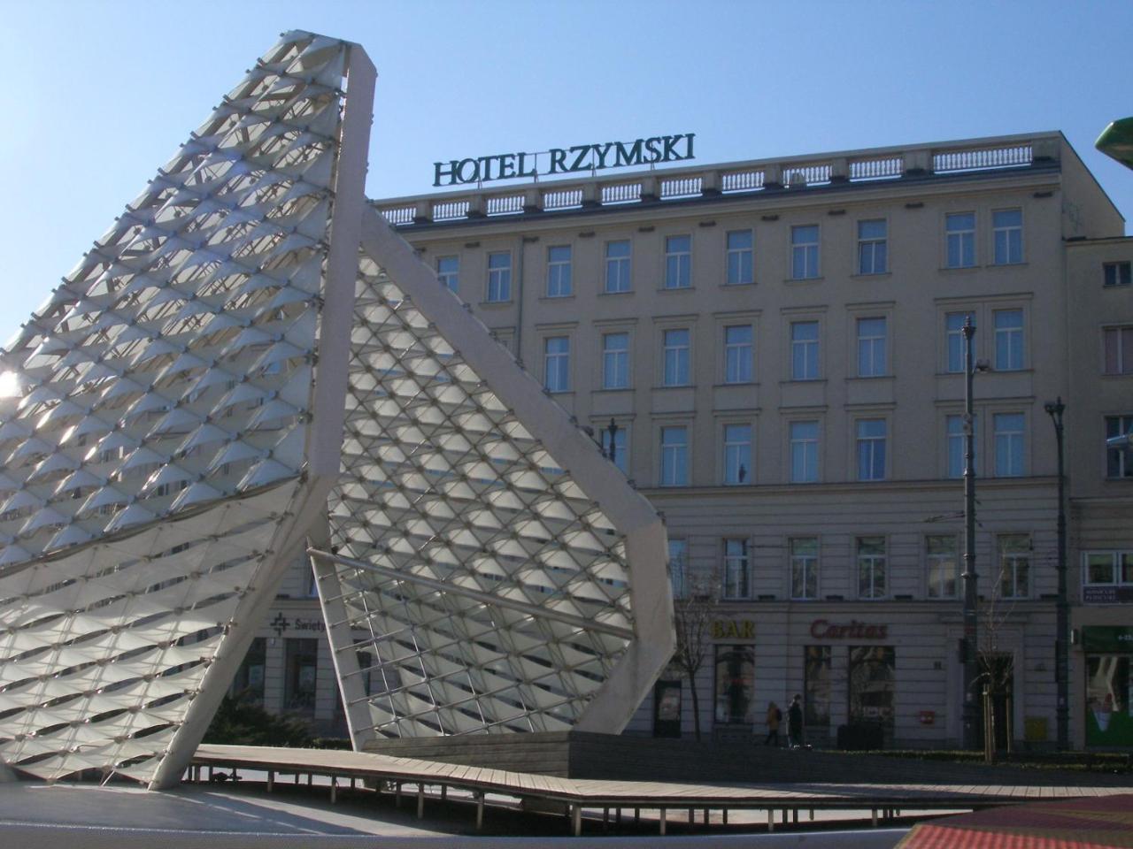 Hotel Rzymski Познань Экстерьер фото